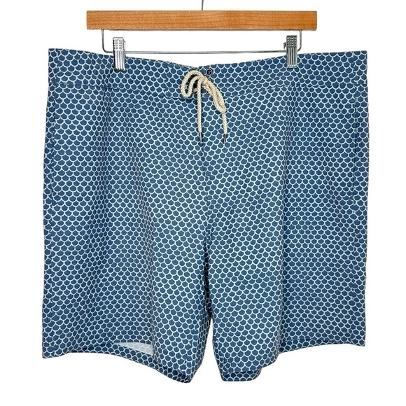Faherty Mens Classic Board Shorts Swim Trunks 7” Size 38 Fishscale